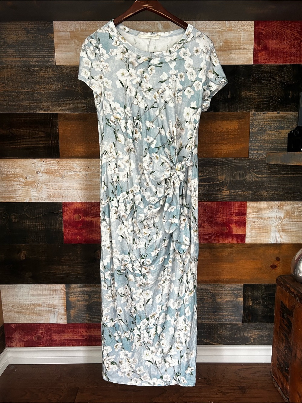 Peruvian Connection Light Blue Floral Maxi Dress with Twist tie duster large